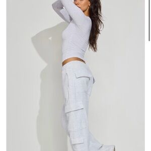 Girls Garage grey cargo sweatpants. Size XS